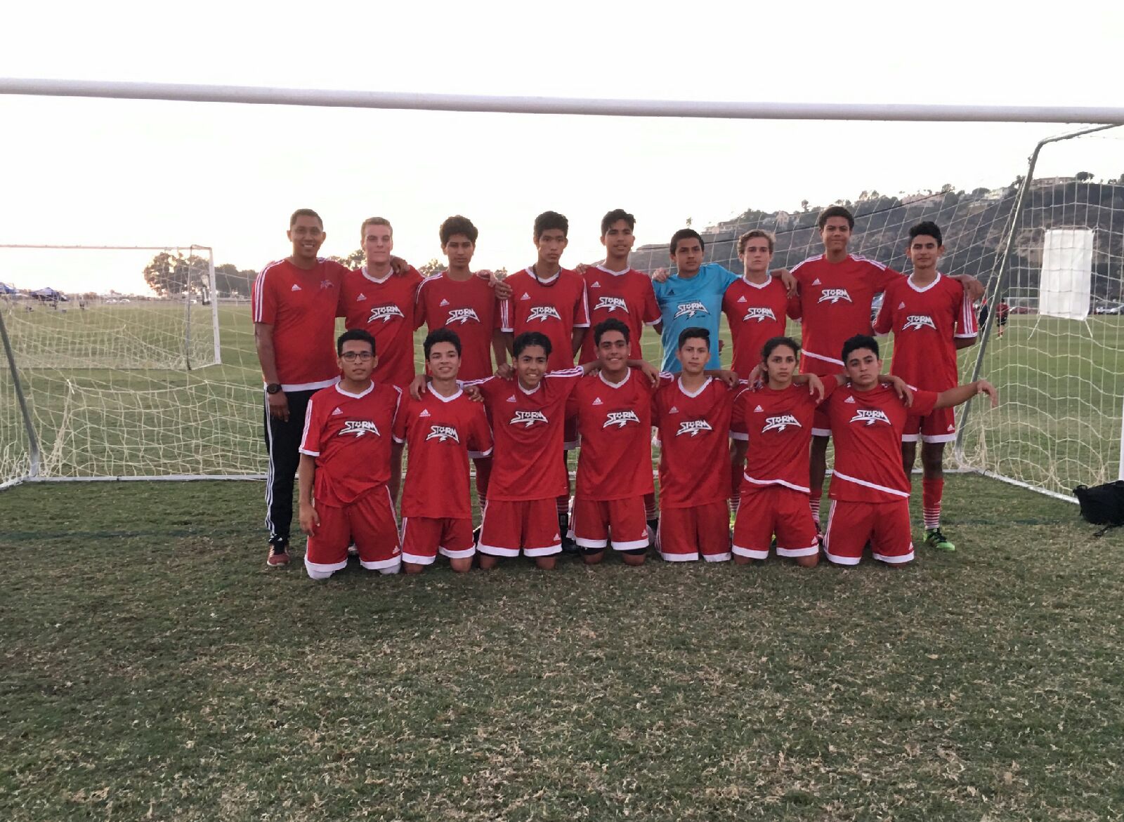 2000 Boys Advance to Semi-finals at Nomads Thanksgiving Tournament